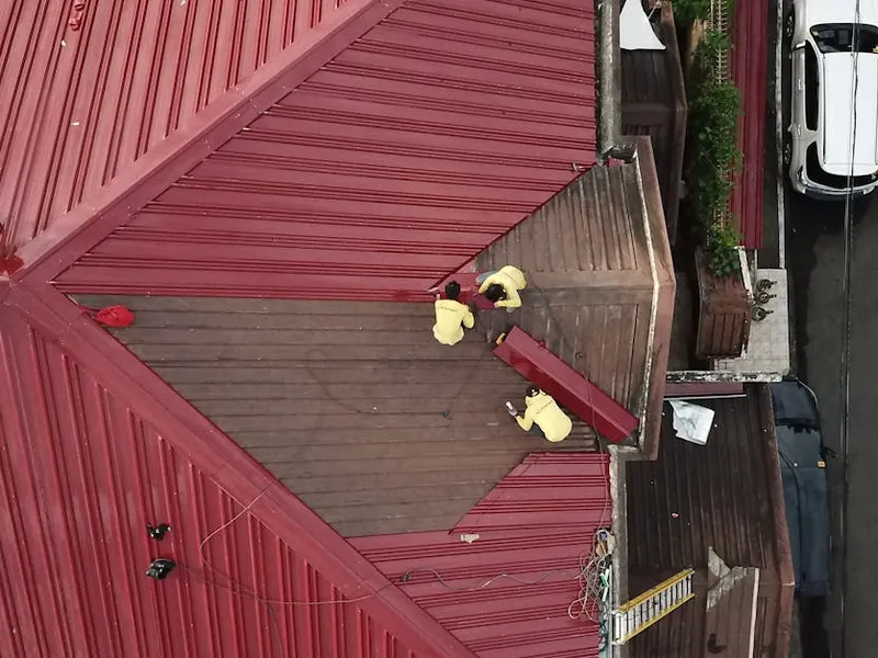 Roofers in New Jersey professional team